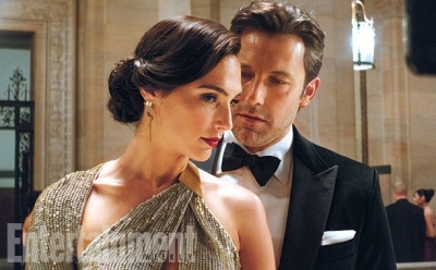 Diana Prince dan Bruce Wayne