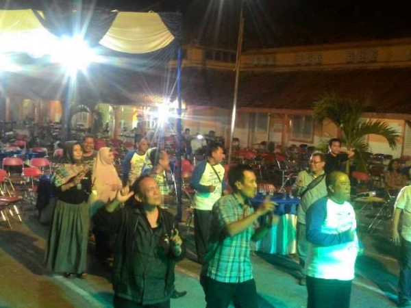 semakin malam semakin hot . dok pri