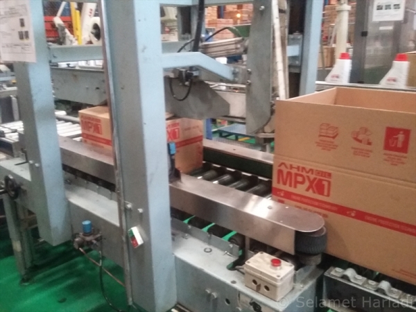 Proses Pengemasan Produksi di Federal Oil Factory (dok.pribadi)
