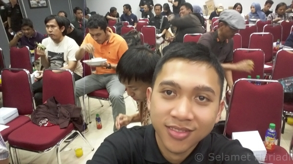 Suasana Seru saat Makan (dok.pribadi)