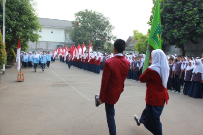 PELANTIKAN PENGURUS OSIS MTsN 33 JAKARTA