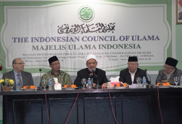 Syek Al Azhar Dr. Muhammad Thayeb di MUI