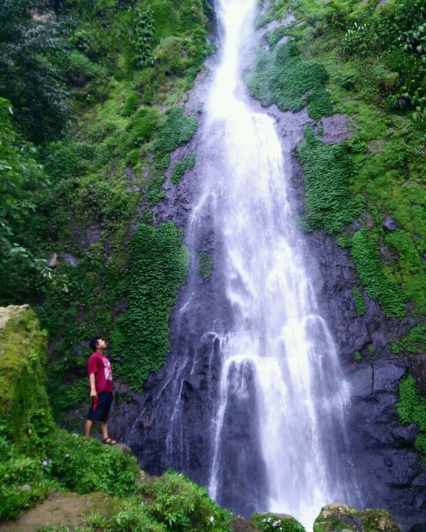Curug Cibareubeuy