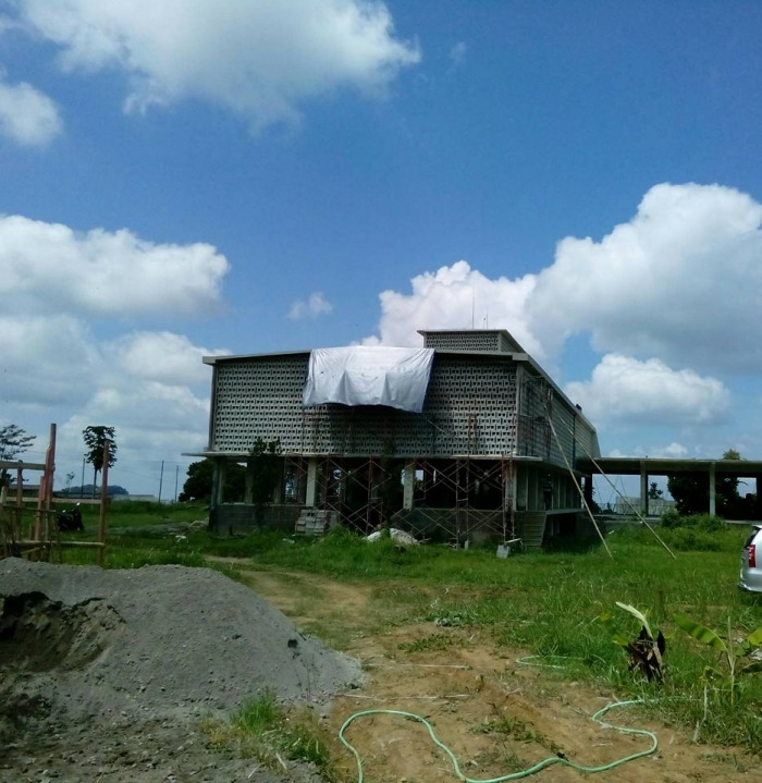 Museum Atsiri di awal pembangunannya pada Januari 2016. Tentu saja kondisi saat ini sudah jauh lebih utuh (foto dan keterangan foto diambil dan disadur dari www.fb.com/rumahatsiri)