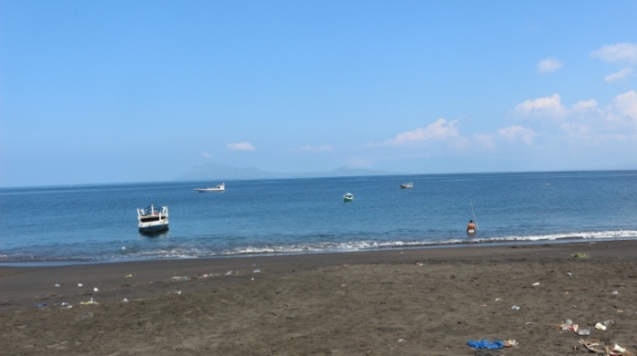 2. Sisi lain dari Pantai Raja, Ende (dok. Pribadi)