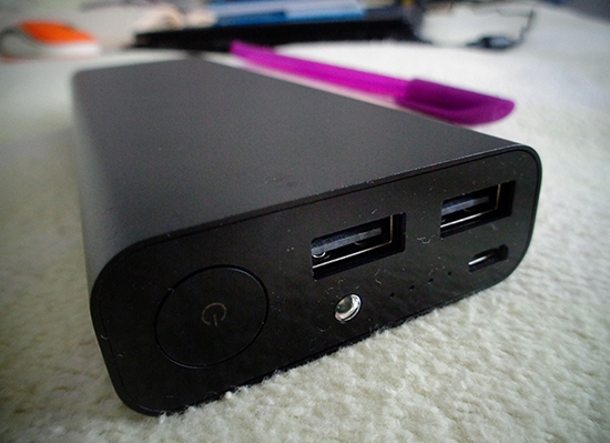 Port ganda ASUS ZenPower Ultra (Foto: Dokpri)