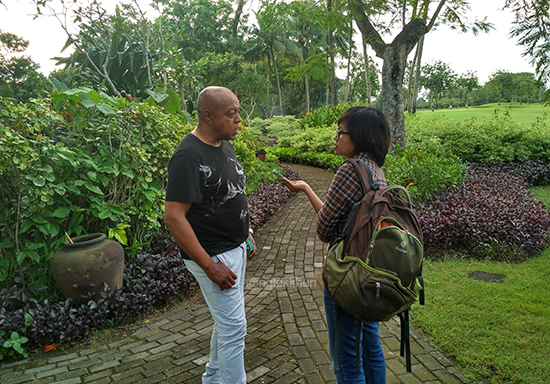Wawancara santai dengan dengan gaya santai (Foto: Dokpri)