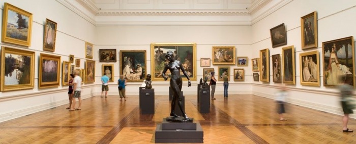 suasana galeri seni/ sumber gambar: https://www.artgallery.nsw.gov.au