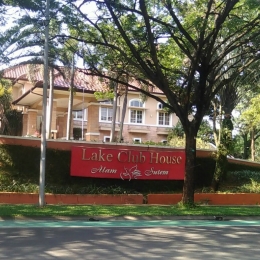 Lake club house alam sutera