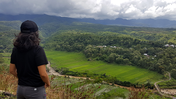 Sepanjang jalan menuju Wae Rebo, pemandangannya sungguh indah. Jadi sering brenti dan foto foto.
