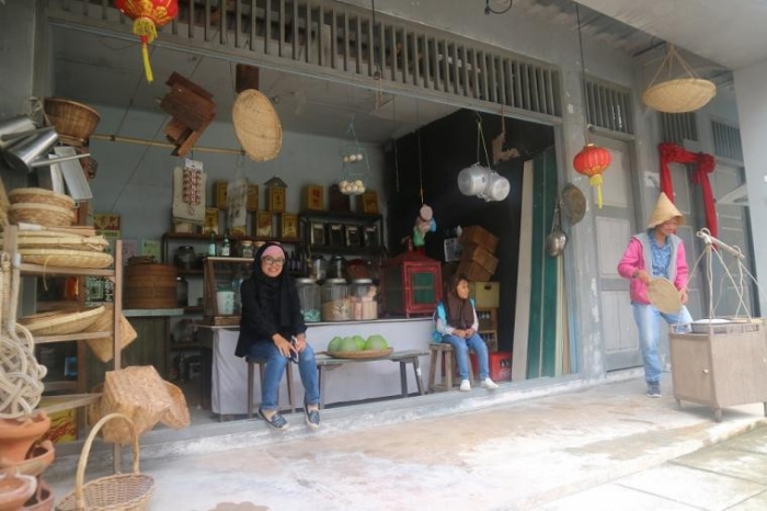 Infinite Studios Batam yang dijadikan lokasi shooting film nasional dan internasional. | Dokumentasi Cucum Sumilar