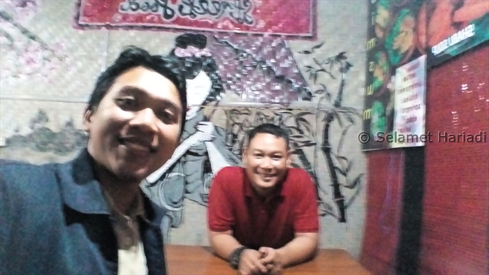 Foto Bareng Pengelola (dok. pribadi)