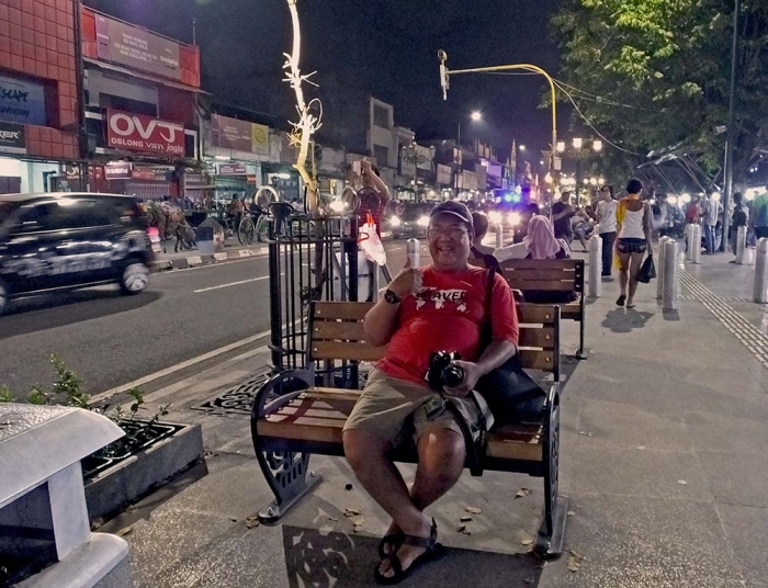 Koleksi pribadi. Menikmati suasana malam Malioboro