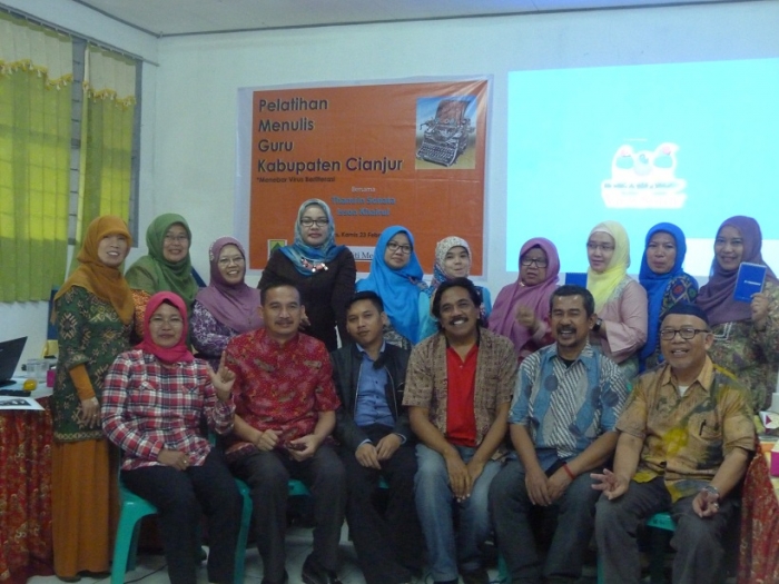 Kebahagiaan lain saat berbagi dengan mereka yang ingin menulis di Kompasiana (dok.pri)
