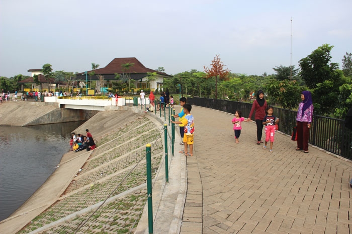 Lintasan jogging track di Tandon Ciater. (Foto: Gapey Sandy)
