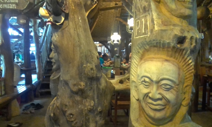 Ornamen di warung Bakmi Jowo Mbah Gito/Dok. Pribadi