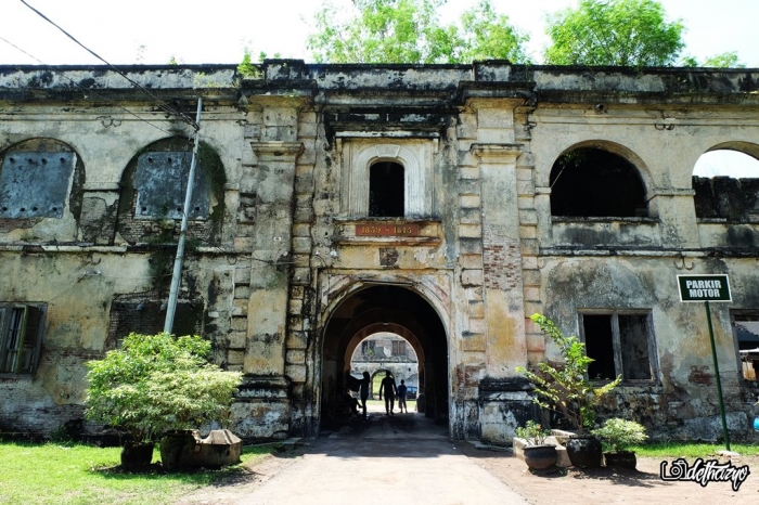 benteng bagian tengah/ dethazyo