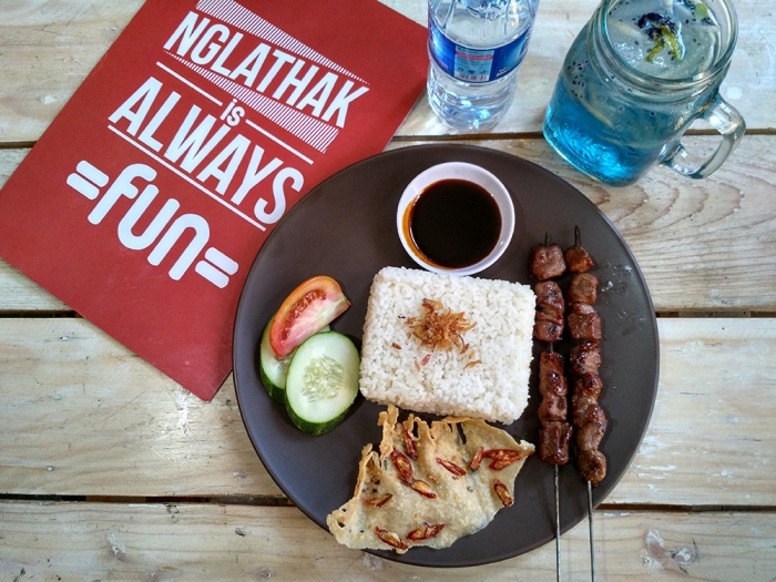 Aha! Nglathak is always fun - Foto: @angtekkhun