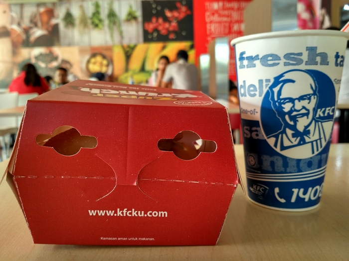 Lubang angin, ventilasi bernapas KFC Zuper Krunch (Image: @angtekkhun)