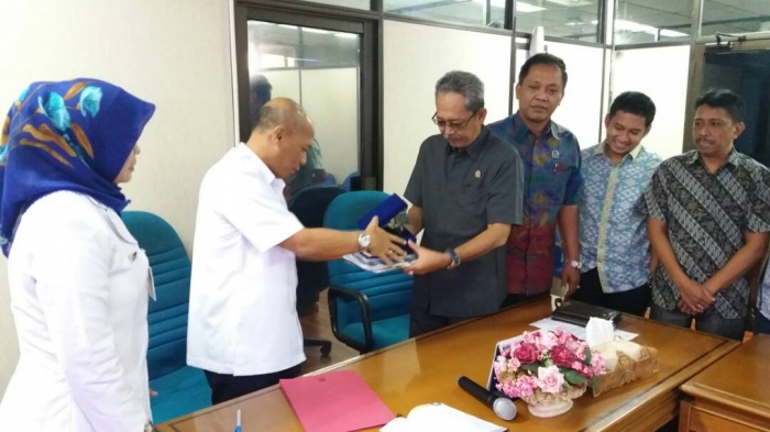 Bertukar Cinderamata