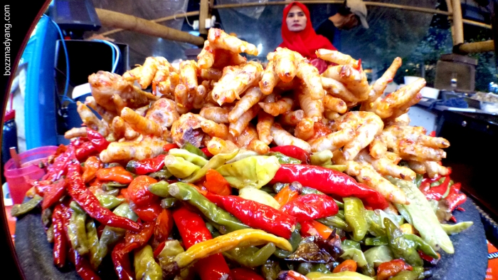 Ceker mie Kocok Bandung. (Foto Bozz Madyang)
