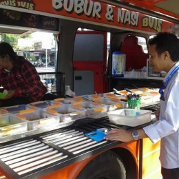 Inspiratif Mobil Disulap Jadi Warung Makan Halaman 1 Kompasiana Com