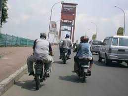 Tidak Tertibnya Lalu Lintas Sebagai Pelanggaran Hak Dan Pengingkaran Kewajiban Warga Negara Kompasiana Com Tidak Tertibnya Lalu Lintas Sebagai Pelanggaran Hak Dan Pengingkaran Kewajiban Warga Negara Kompasiana Com