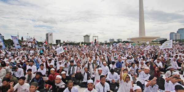 Foto Artikel : Bangkitnya Politik Berbasis Identitas Dan Dampaknya Pada ...