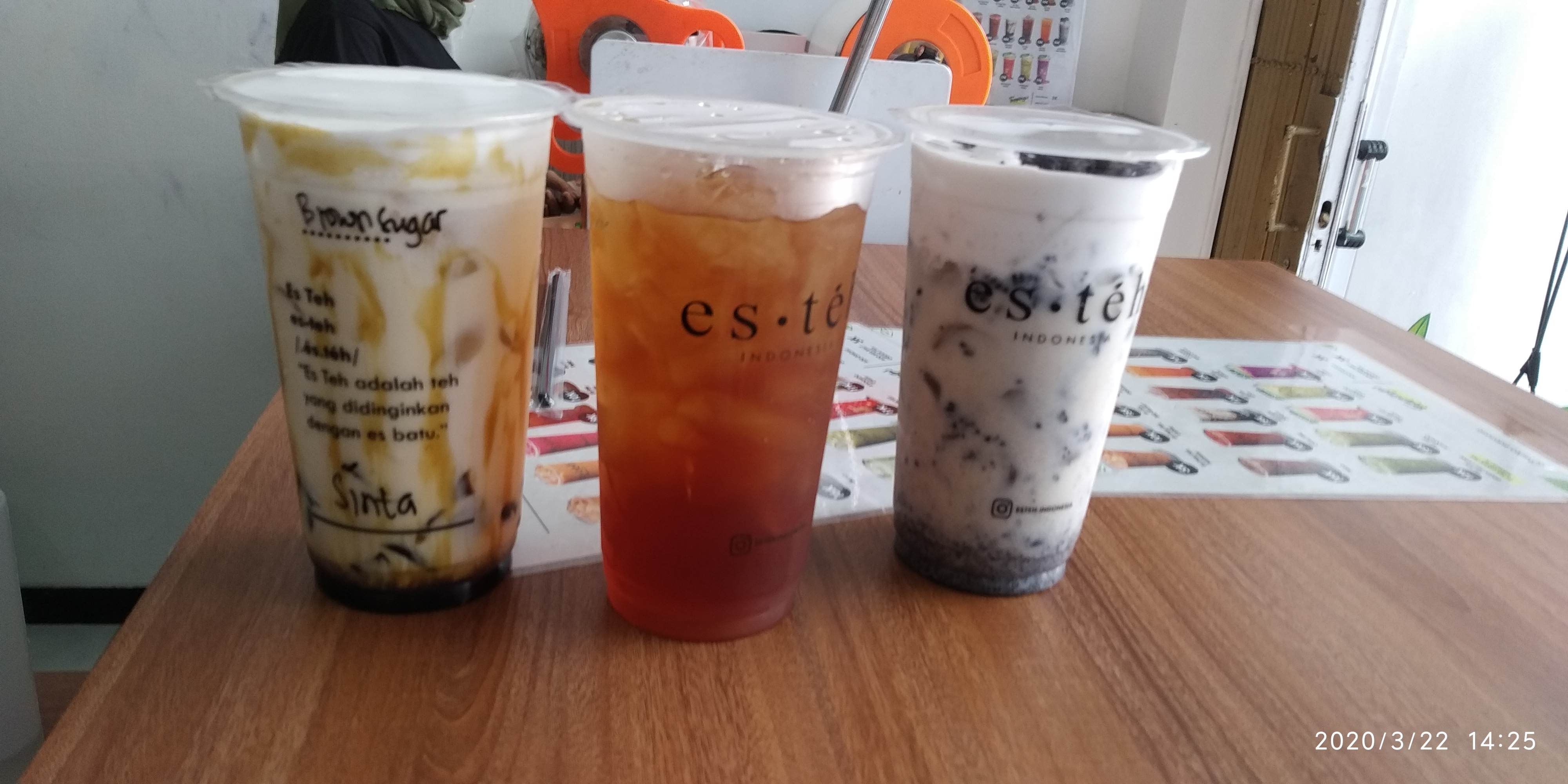 Indonesia yang teh punya es CEO Esteh