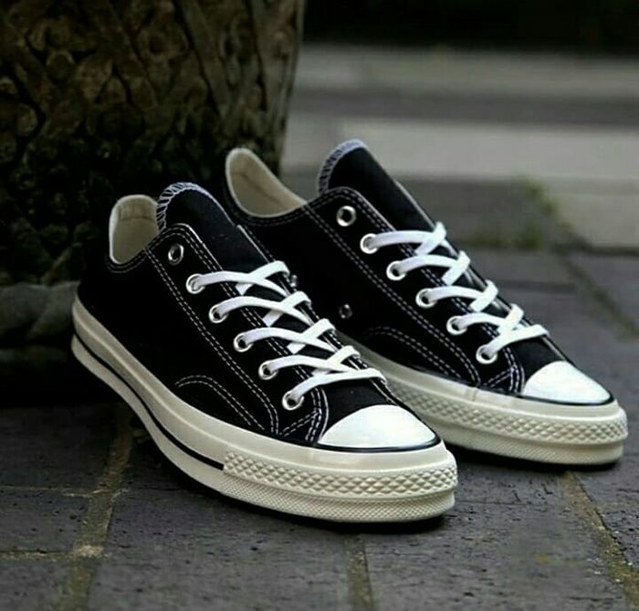 sepatu converse seventies