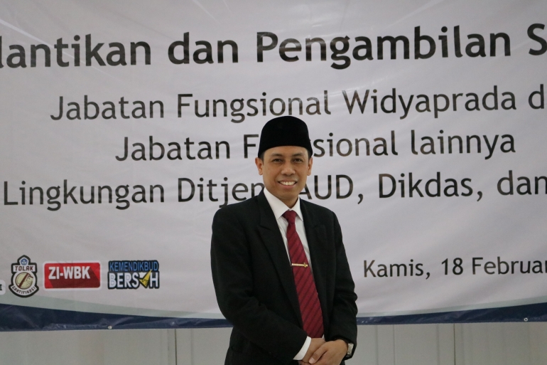 Foto penulis pascadilantik menjadi Widyaprada. (18/02/2021) Dok. Idris Apandi 