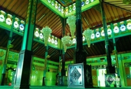 Interior Masjid Sultan Suriansyah | @kaekaha