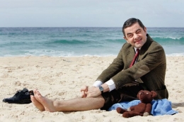 Rowan Atkinson sebagai Mr. Bean. | Lisa Maree Williams/Getty Images via mylondon.com
