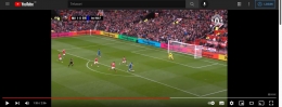 Gol Townsend hasil dari serangan balik Everton. Sumber: Channel Youtube resmi Manchester United 