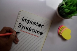 Ilustrasi imposter syndrome | Sumber: istockphoto