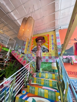 Bar desa meksiko mulai ramai turis lokal