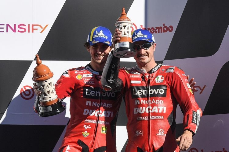 Francesco Bagnaia dan Jack Miller kuasai podium di GP Algarve, Portugal (7/11). Photo by: AFP/Patricia De Melo Moreira/via Kompas.com