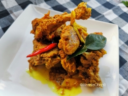 Bebek bumbu rempah, kuliner Nusantara khas Madura | foto: HennieTriana—