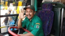 Gambar seorang pengemudi bis, sumber: tribunnews.com