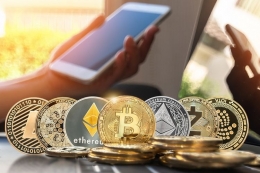 Ilustrasi aneka uang kripto (cryptocurrency)- Bitcoin (SHUTTERSTOCK/CHINNAPONG)