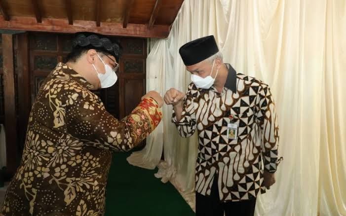 Ketum Golkar Airlangga Hartarto dan Gubernur Jawa Tengah Ganjar Pranowo| ilustrasi : harianjogja.com