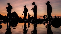 tradisi Bau Nyale di pantai Seger Kemenparekraf/Sumber: Inews