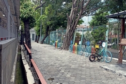 Tempat parkir sepeda di Stasiun Sudirman kurang dimanfaatkan oleh pesepeda (foto by widikurniawan)