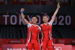 Sumber foto : sport.okezone.com | Ilustrasi Greysia Polii naik podium Olimpiade Tokyo 2020