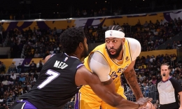 Anthony Davis #3 Lakers vs Kings di STAPLES Center. (Sumber: AFP/Juan Ocampo via nba.com)