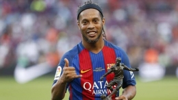 Fto ilustrasi saat Ronaldinho menjadi MVP saat berseragam Barcelona | (aset: bola.com)