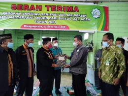 Serah Terima Program Bantuan Sanitasi dan Air Bersih dari Baitul Mal Provinsi Aceh (Dokumen pribadi)