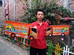Doc. pribadi Yudianto, Perajin Miniatur Bus asal Kecamatan Trucuk, Kabupaten Bojonegoro, Jawa Timur