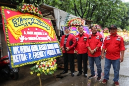Papan bunga ucapan berbahagia dari Pemuda Batak Bersatu Jakarta Barat/Dokpri