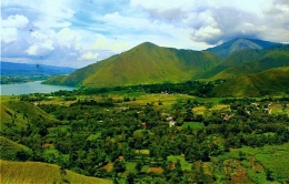 Ekologi budaya lembah Sihotang, Kabupaten Samosir (Foto: butet sinaga/wikimedia.org)